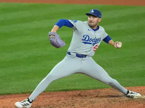 ド軍の左腕ベシアが長女の死去を報告。７月には出産前の妻とのツーショット写真を公開していた