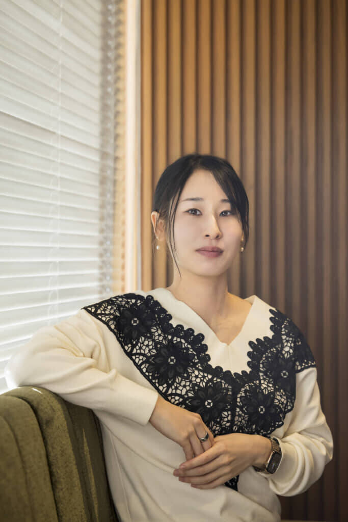 お金に振り回されない人生を送るために！ 今真剣に考えておくべきこととは何か【佐藤舞インタビュー第2回】