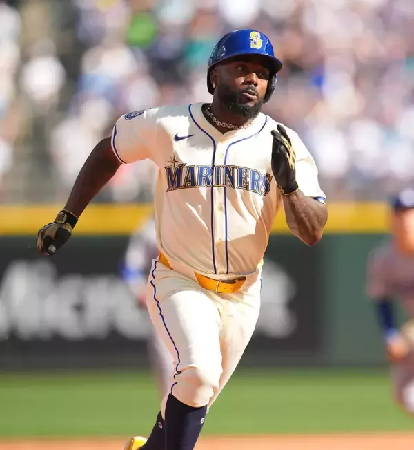 マリナーズ、球団初のWS進出ならず…ドジャースのWS相手はブルージェイズ