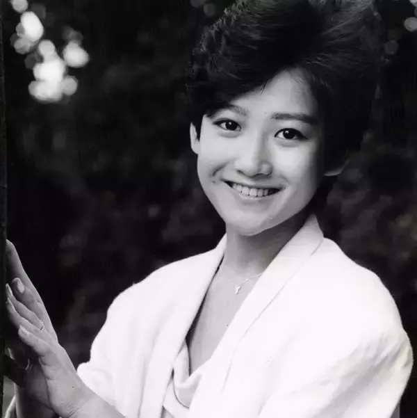 岡田有希子が自殺した1986年４月、世の中では何が起きていたのか【宝泉薫】