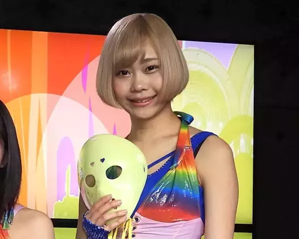 元仮面女子の上下碧、「ファイヤーサンダー」崎山祐と結婚！婚姻届の証人はヒコロヒー