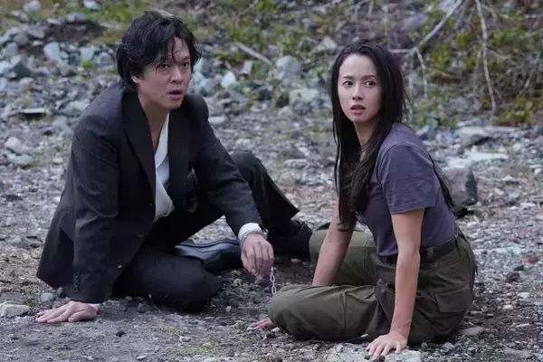 沢尻エリカ✕丸山隆平が手錠で繋がれる問題作…『薔薇の鎖』国際映画祭出品に「どんな反応をいただけるのか」沢尻期待