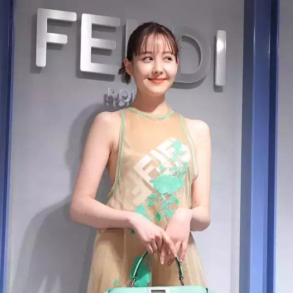 トリンドル玲奈、第1子妊娠を発表！「お腹に小さな命を授かりました」