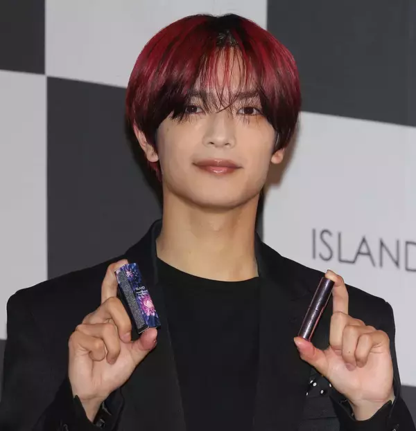 なにわ男子・高橋恭平が“保湿男子”に。「ISLAND」新商品のイメージキャラクターに就任