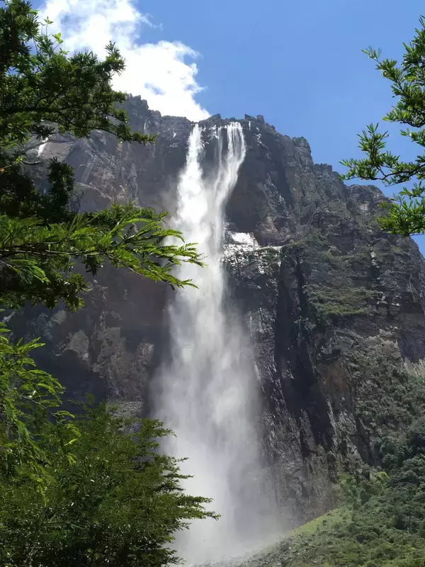 「「旅行先で最も素晴らしかったところはどこですか？」渡航国数146カ国・添乗歴700回のカリスマ添乗員に聞いた！【中田啓司インタビュー③】」の画像