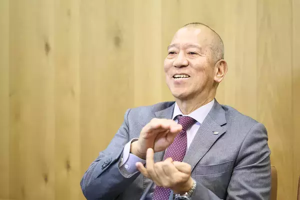 「「旅行先で最も素晴らしかったところはどこですか？」渡航国数146カ国・添乗歴700回のカリスマ添乗員に聞いた！【中田啓司インタビュー③】」の画像