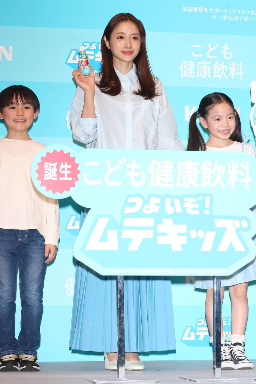 「子どもと見つめ合って…」石原さとみが実践する、子育て“たった一つのルール”