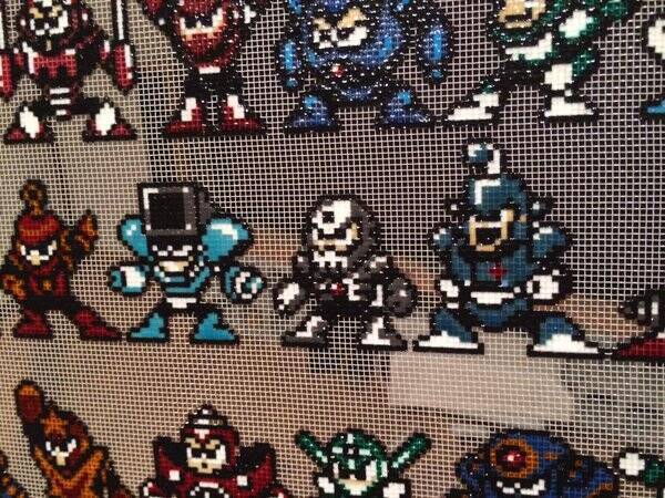 網戸をキャンバスにしたドット絵アート 網戸ット に反響 100均アイテムで ロックマン や Ff3 のドット絵再現 17年3月17日 エキサイトニュース