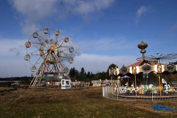 4万5千坪の敷地に朽ち果てた遊具 廃墟遊園地 化女沼レジャーランド が購入者を募集 16年9月16日 エキサイトニュース