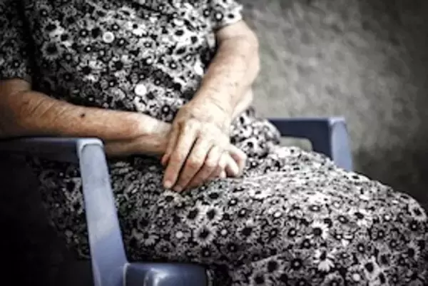 介護大手ニチイ学館に訴訟、一方的なケアプラン変更＆解約で要介護者を見放しか