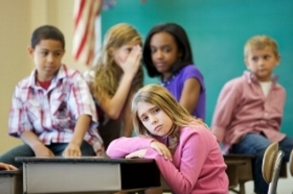 鉄パイプで殴る小学生…大阪の深刻ないじめ問題、主導すべき市教委は通報を無視