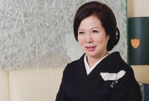 20年で半減…銀座高級クラブの裏側　老舗店ママに聞く人気の秘密と、出世する人の条件