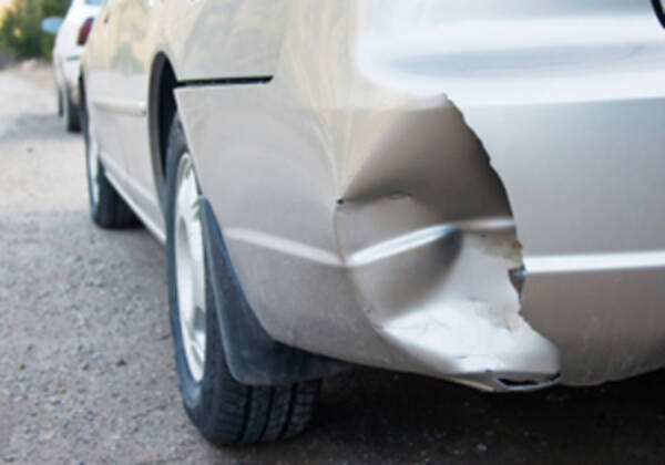自動車事故 修理に車両保険を使うと損 いくらまでなら自分で払うべきか その計算方法 14年9月11日 エキサイトニュース