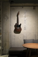 フェンダーのロックンロールスピリットを、音楽の街“下北沢”へ Fender Cafe初の独立型カフェが誕生！
