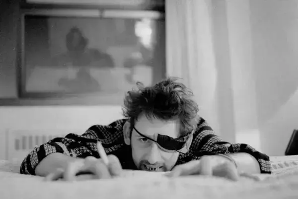 シェイン・マガウアン（ザ・ポーグス）の人生に迫るドキュメンタリー映画『シェイン 世界が愛する厄介者のうた』が6月3日（金）より全国順次公開決定！