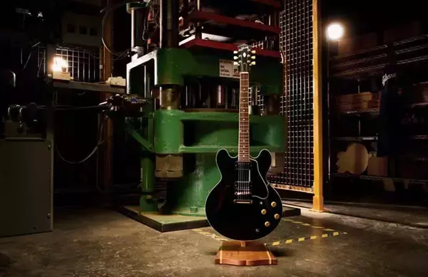 ブルース、ロック、ジャズ、ソウル、R&Bなど、幅広いジャンルで長年愛用されてきた『ES-335 50s』と『ES-335 60s』の2モデルがリリース