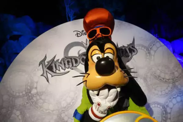 キングダム ハーツのドナルド＆グーフィーが登場！本場カリフォルニアのハロウィン：海外ディズニー特集