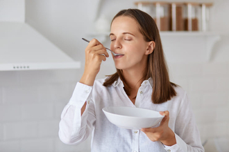 「食べる瞑想」～食事をマインドフルネスの時間に