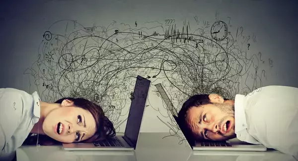 「目の疲れをとる方法とは？ 眼精疲労を防いでデスクワークを快適に！」の画像