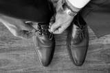 「「靴紐無視」はデメリットでしかない。紳士靴との接し方、マナー以前の絶対基準とは」の画像2