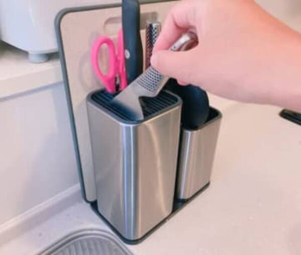 キッチン収納の正解見つけた まな板や調理グッズまですっきり収まる包丁スタンド 21年8月6日 エキサイトニュース