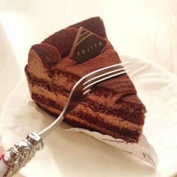 クリームぎっしりで幸せ 不二家の 贅沢スイーツ 一年の疲れが吹っ飛ぶウマさです 21年12月28日 エキサイトニュース