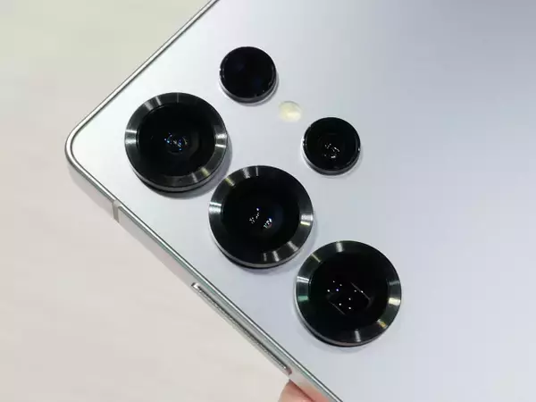 Galaxy S26 Ultra「カメラ性能がわかる公式動画」公開、暗所でも高倍率ズームでも従来より鮮明に