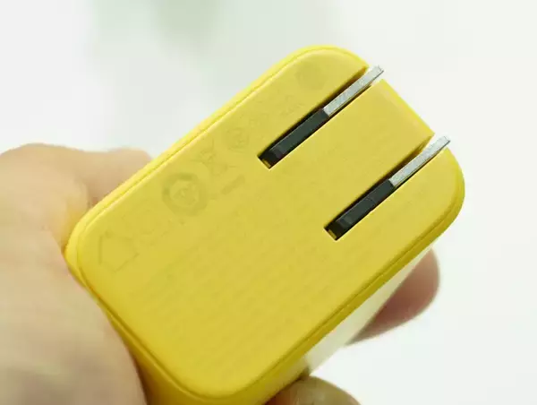 「【ポケモン】Anker「ピカチュウ仕様の充電アイテム」レビュー、急速充電器やトラベルポーチ、変換プラグなど旅が楽しくなるラインナップでイーブイデザインのイヤホンも」の画像