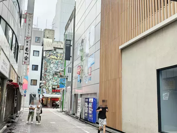「【現地レポ】HUNTER×HUNTERリアルイベント「渋谷HUNTER街」体験してみた、115キャラが感謝を伝えるお祭り騒ぎに」の画像