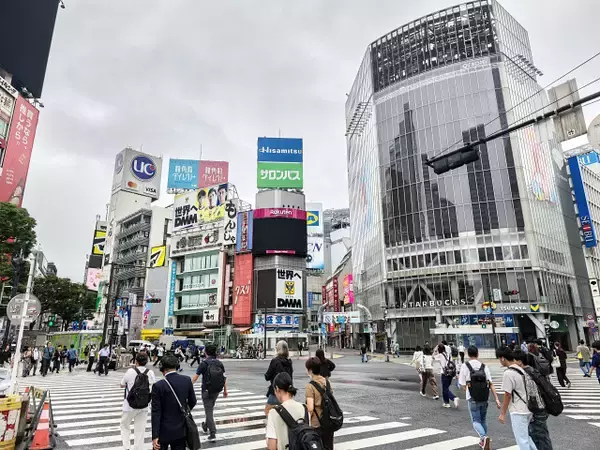 「【現地レポ】HUNTER×HUNTERリアルイベント「渋谷HUNTER街」体験してみた、115キャラが感謝を伝えるお祭り騒ぎに」の画像