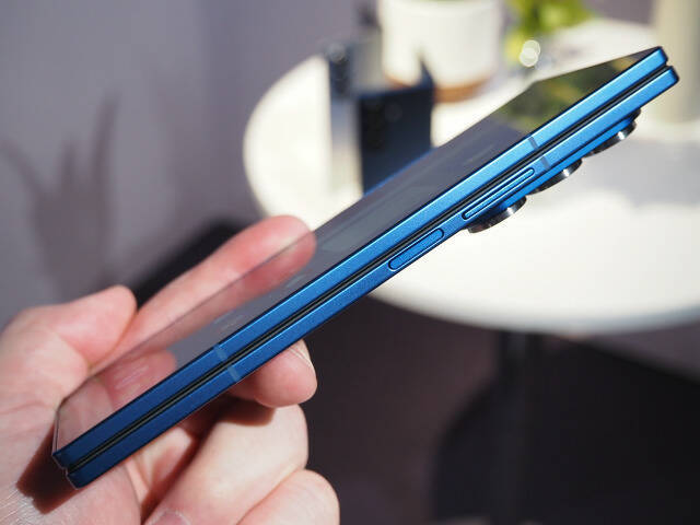 「iPhone Fold」史上最大バッテリーで折りたたみスマホの弱点を克服へ、ただし利点も失われる諸刃の剣に