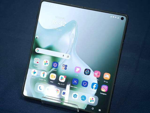 Motorola「Galaxy Z Fold8対抗スマホ」開発中、iPhone UltraやXiaomi 18 Foldと真っ向勝負へ