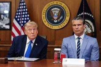 トランプ氏、ヘグセス国防長官に「極めて満足」　兵器在庫枯渇の報道巡り