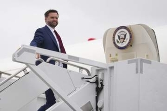 イランとの暫定合意、トランプ氏が署名するかは「未定」　バンス氏が発言