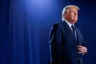 トランプ氏、安保担当の高官らと会議　イラン巡る今後の対応を検討