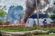 エボラ治療施設に放火、遺体の返還求める遺族が抗議　コンゴ