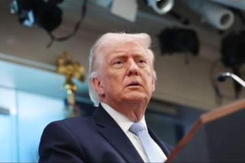 トランプ氏、保守派論客を長文投稿で痛烈非難　米イラン戦争への批判受け