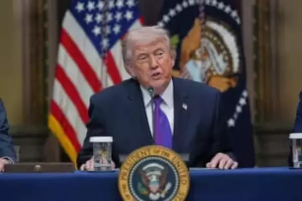 トランプ氏、対イラン戦争を「10点満点中15点」と評価