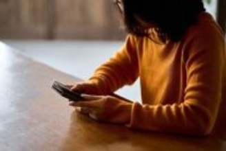 SNSでの交流は孤独を深める可能性、対面での友人関係が不可欠　米研究