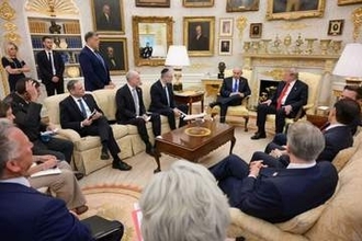 トランプ氏とネタニヤフ氏が会談、「非常に前向き」とイスラエル当局者