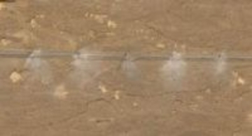 撃墜された米戦闘機乗員救出現場周辺の道を精密に破壊した痕跡　衛星画像で明らかに