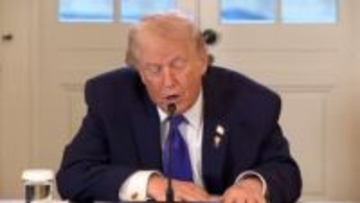 トランプ氏、グリーンランド領有へ「強硬手段」も　穏当な取引できなければ