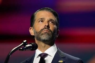 トランプ氏、長男は「返金した」と主張　ロシア富豪が負担した結婚式費用数千万円めぐり