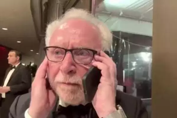 ホワイトハウス記者夕食会で発砲、CNNアンカーが「恐ろしい」体験振り返る　数メートル先に銃撃犯