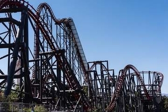 米遊園地、名物ジェットコースターを恒久閉鎖へ　脳損傷の訴え相次ぐ、死者も