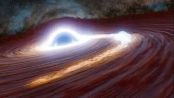 過去最大のブラックホールフレアを観測、太陽10兆個分の光放出