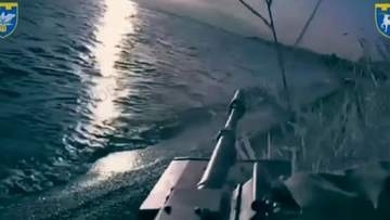 ウクライナの水陸両用攻撃ロボット、上陸作戦を実施　映像公開