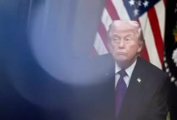 トランプ氏、イランが民主国家にならなくても構わず　CNNインタビュー