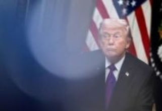 トランプ氏、イランが民主国家にならなくても構わず　CNNインタビュー