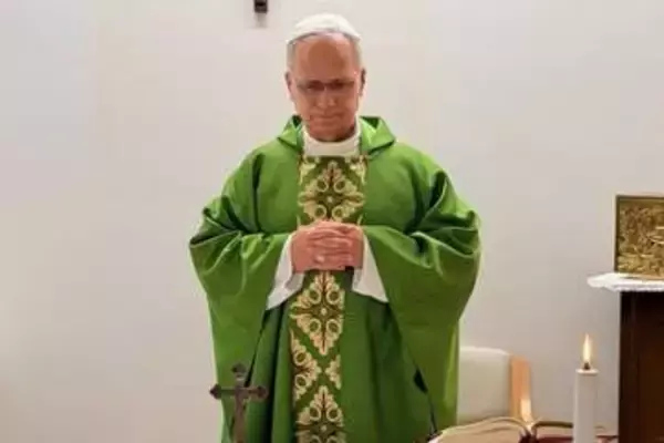 肺がん手術のローマ教皇レオ14世、入院先からプーチン氏と電話会談　ウクライナの人道状況に懸念